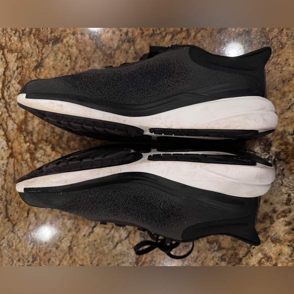 Lululemon women’s chargefeel 2 low workout shoe, size 9 - Picture 5 of 7